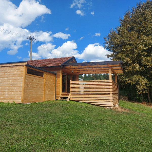 Lahinja & Kolpa River Apartments, Lahinja & Kolpa River Apartments s ogrevanim bazenom, savno in jacuzzijem, Gradac Gradac